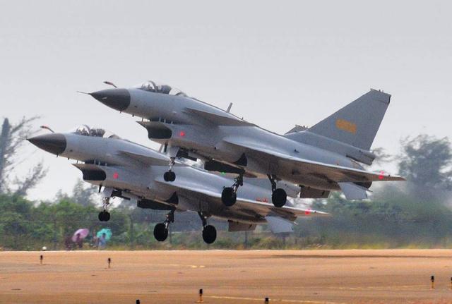 歼10或首次出口，伊朗已收到报价，现役歼7战机