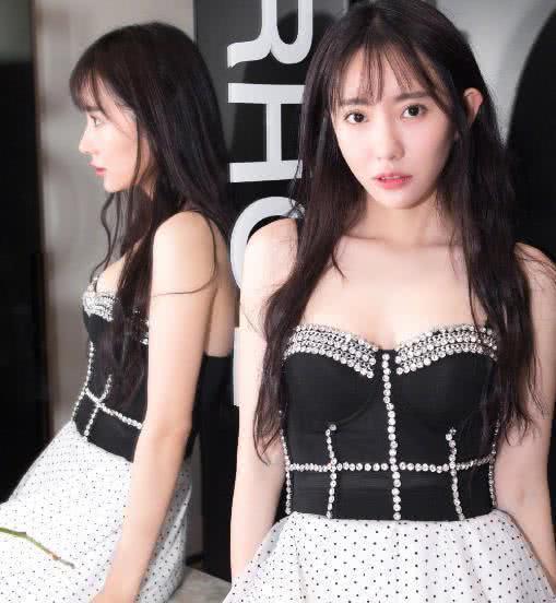 记得《爱情公寓》里诺澜吗？现开启“脱缰式发育”，美成男人梦想