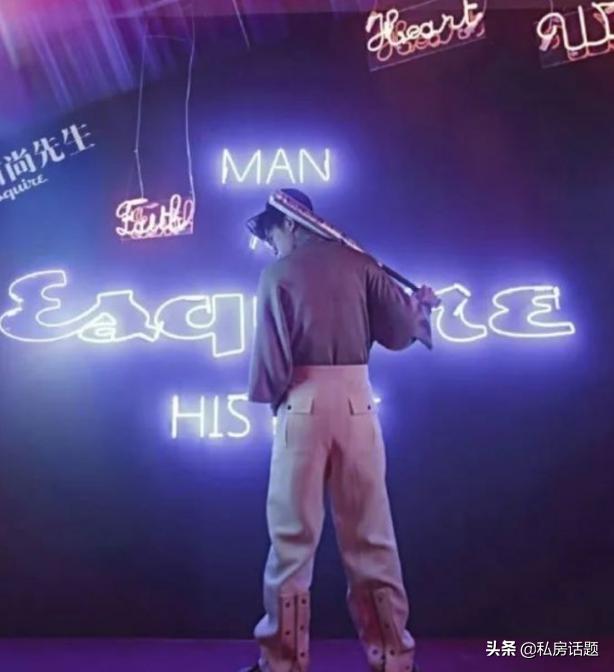 易烊千玺，一个被娱乐圈宠爱的人，你喜欢吗？