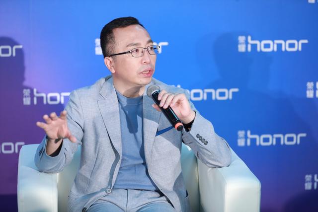 荣耀X10将在5月20日发布，矩阵三摄+麒麟820，价格