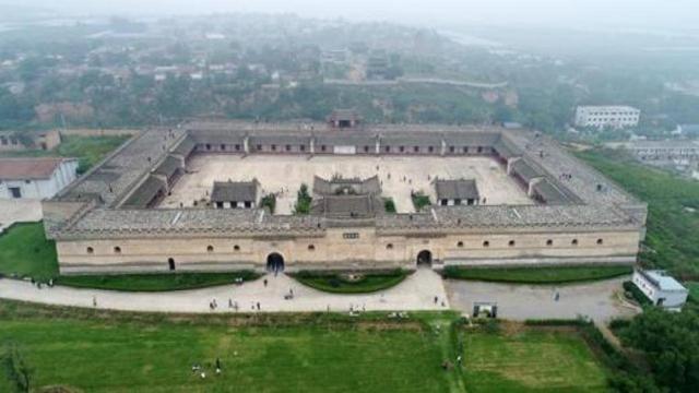 陕西一村子庄稼年年收成不足，专家闻讯赶来：下面有大工程