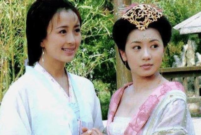 17岁红遍全国，意外怀孕找不到孩子父亲，儿子长大长相引非议