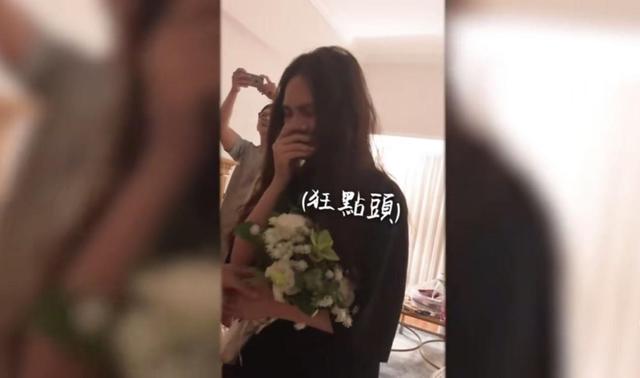 杨丞琳分享求婚视频，被李荣浩感动到落泪