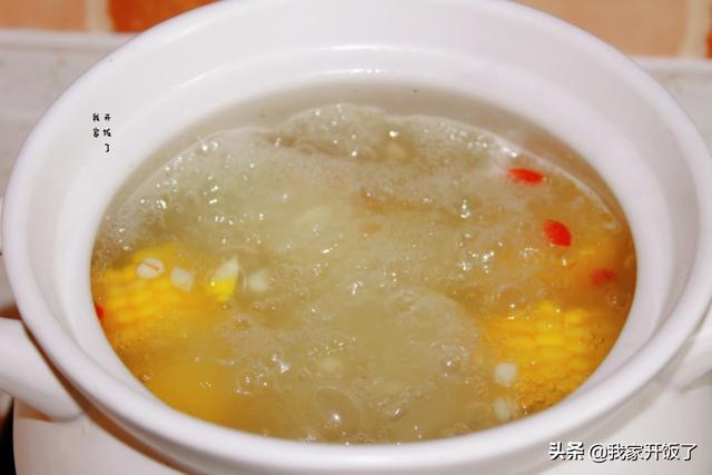 五月将至，这汤每周给家人喝一次，排湿气，健体补钙，鲜掉眉毛了