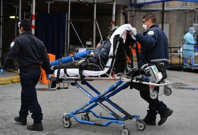 美疫情死亡突破8萬，作為唯一超級大國，為何拯救不了民眾生命？