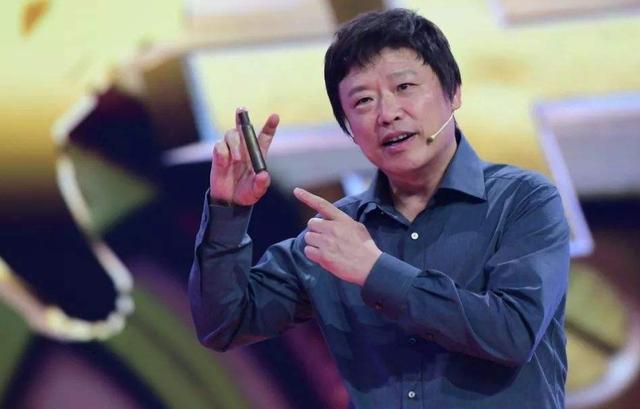 面对示威游行，特朗普发表了讲话，胡锡进：听