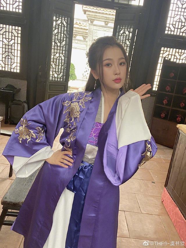 「内容」虞书欣朋友圈内容被售卖 《中餐厅》疑似被推掉成团后遗症出现了？