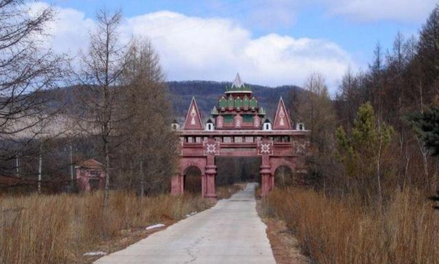 修建30年耗资27亿，上世纪最大的军事要塞，退出历史舞台成景区