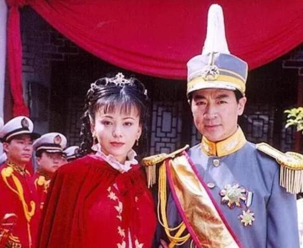 女演员为何普遍不愿演妈？王鸥一针见血，“雪