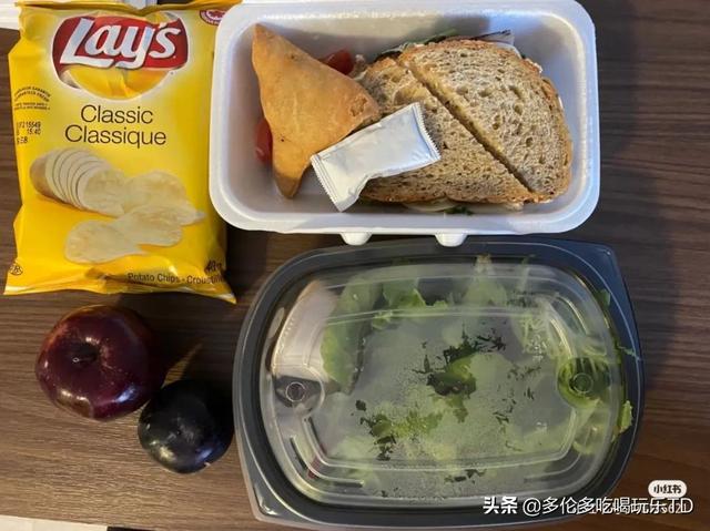 从国内回加拿大de隔离日记：隔离酒店每天吃的是这样的...