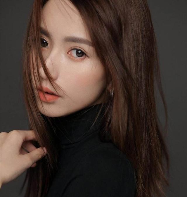 向佐情史：迷上富商太太，恋上单身妈妈，怪不得向太力挺郭碧婷