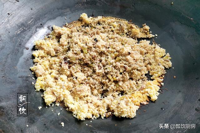 夏天吃这饭正当时，简单一焖好吃养胃，放开肚子吃都不担心血糖值