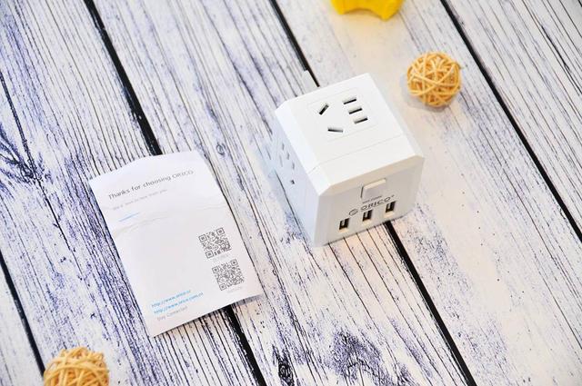 解决桌面排线凌乱困扰，奥睿科(ORICO)电立方桌面立体插座