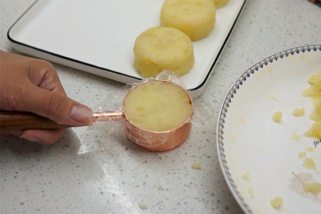 这菜，媳妇经常当饭吃，不到5元成本，每周吃几次，瘦起来容易了