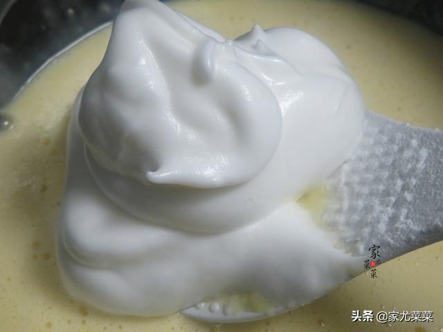 面粉不要再烙饼了，教懒人做法，我家一周吃五次，上桌1个都不剩