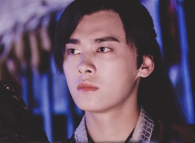 时隔3年李易峰终于迎来新古装剧，光看路透照，