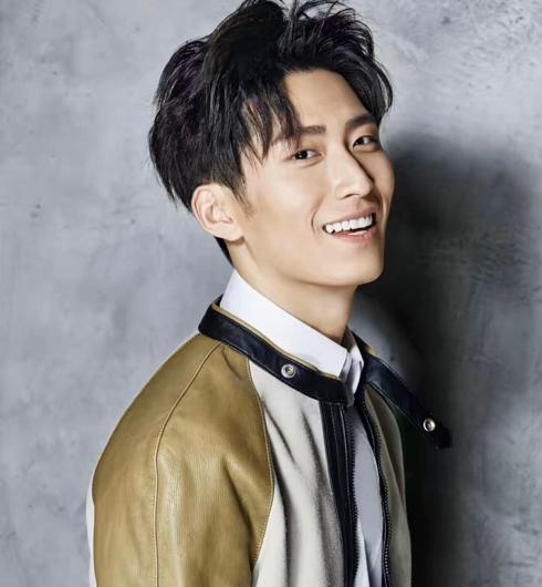 与吴克群相恋4年的何超莲，错过了霍启山，为何