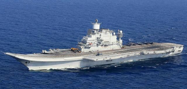 印度对维克兰特号内测，民众异常兴奋，网友：