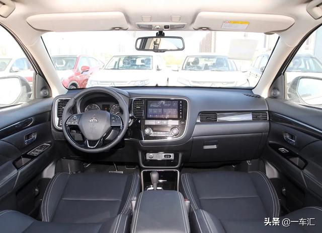 17万多元三菱新款欧蓝德，网友：合资SUV界高性价