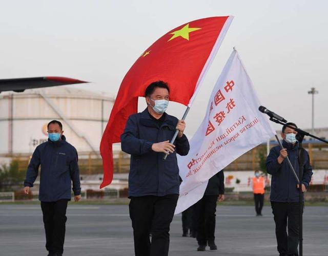 噩耗之下，中国4个邻居形势艰难，向中俄求援，王毅早已亮明态度