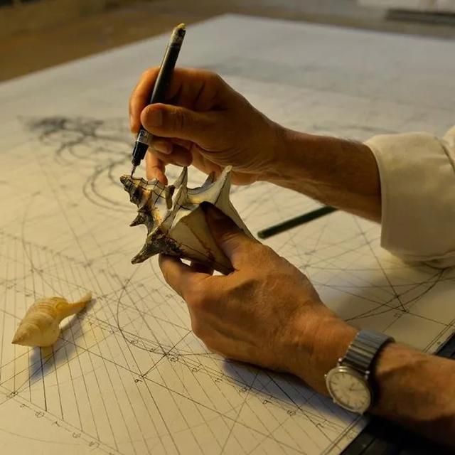 理工男花40年时间，用圆规徒手绘制1000张模型图，网友：太浪漫了