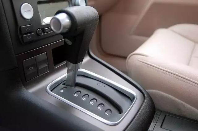 为什么越来越多车用电子档杆？它比机械档杆好