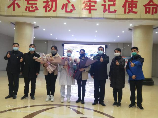 流行“疫”壇新组合，心手相牵，弛拼四海，记