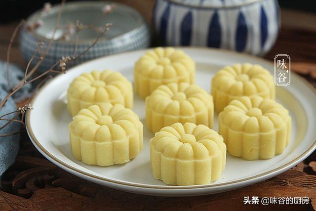 明日小暑，记得吃这糕点，既营养又有寓意，入口即化，清凉一整夏