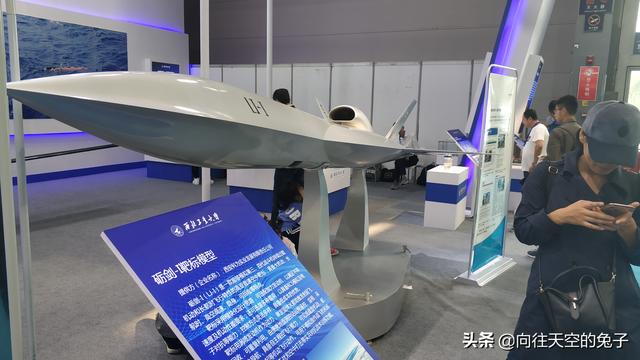 ������ͧͻ����ʽ����˼·�����˻�VS F35������Ծ�ʤ�����Σ�