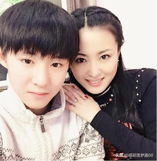 他是赵本山徒弟，长相一般却娶小7岁娇妻，如今儿子颜值太逆天