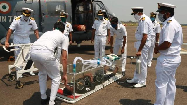 印度派军舰撤侨还收费？每人收费10万卢比，大批