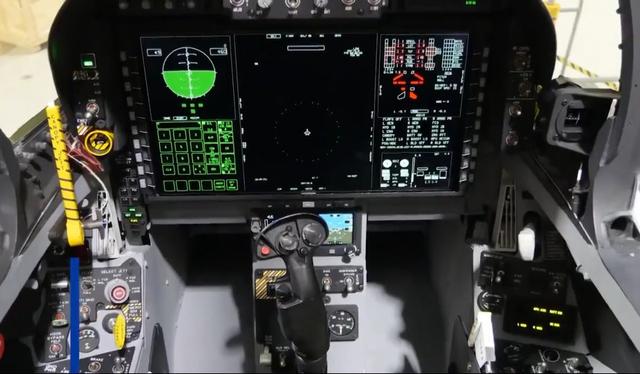 先进程度不输F35!美国新版大黄蜂战机亮相，难怪