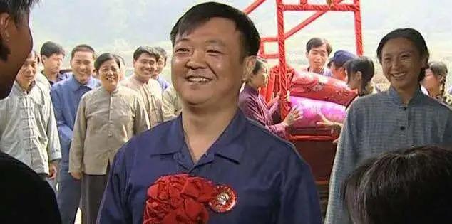 《福贵》演员现状对比，只有刘敏涛火了，男主因为“丑”被耽误了