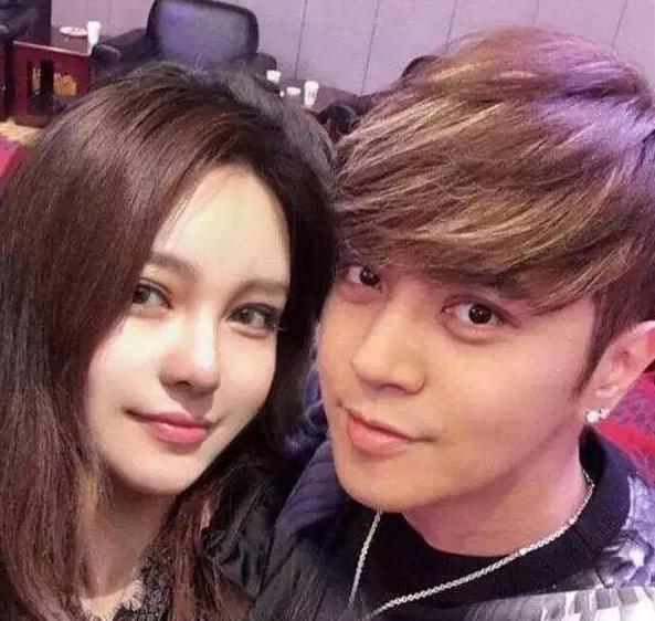 罗志祥风波之后高调炫富，依旧与好友相约打球，传经纪人已生小孩