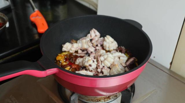 瞎炒菜怎么能行？马克西姆，重新定义不粘锅新次元