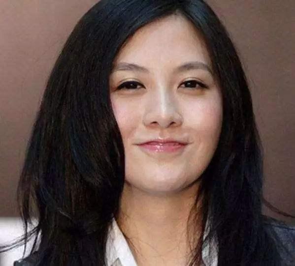 中国4大“白富美”！各个身价上百亿，有一个还