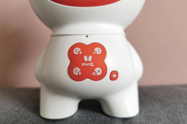 火火兔智能早教故事机：是老师是玩伴，更是哄娃利器