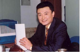 “金龟子”与“国脸”王宁的爱情故事，从校服