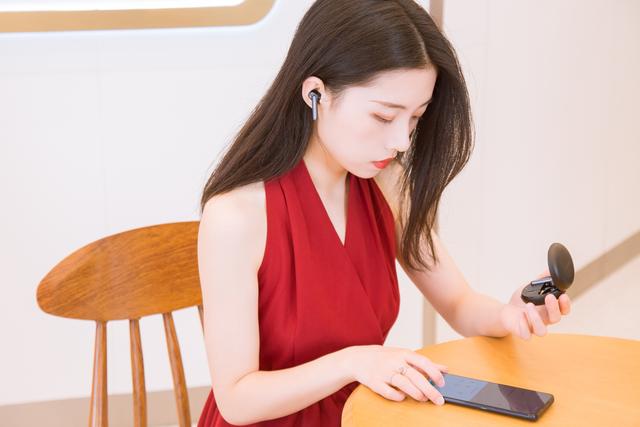 李易峰同款真无线耳机，OPPO Enco W31究竟有何特别之处？