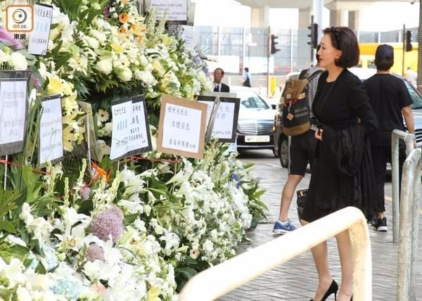 都是生下三女一子，赌王原配凄婉半生，何莉莉