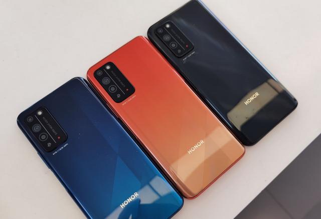 榮耀X10 Pro真機(jī)曝光，這樣的顏值外觀你給幾分？