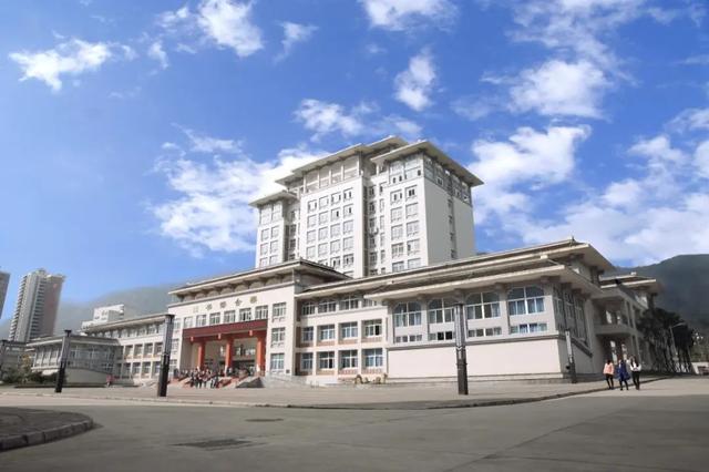 雅安除了“雅雨”、“雅鱼”、“雅女”，还有雅安职业技术学院