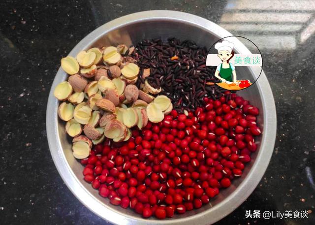 红豆和它一起煮，清甜软糯，隔天吃一次，特养人，脸色红润精神好