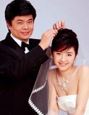 2002年，主持人许戈辉插足豪门当小三，被央视