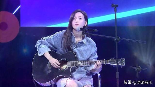 靠《前任3》走红的于文文，为何从二线跌到18线，细节告诉你答案