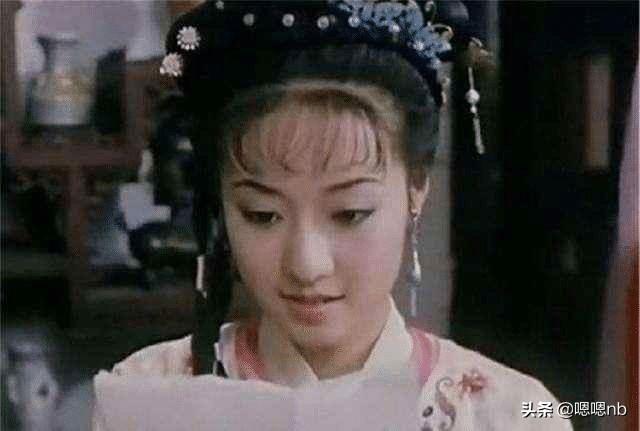 看了马伊琍18岁照片，再看姚迪18岁照片，才懂文章眼光有多好