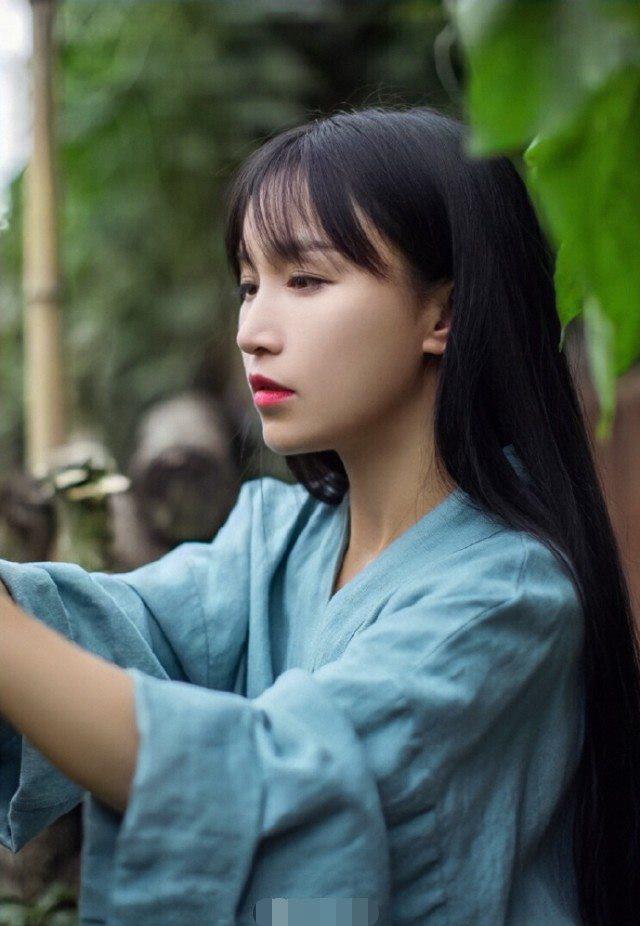 李子柒在海外发布泡菜和端午节粽子视频惨遭举