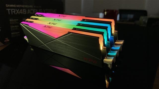 特挑海力士C-DIE颗粒！XPG龙耀D50 3600MHz内存评测：稳超4500MHz