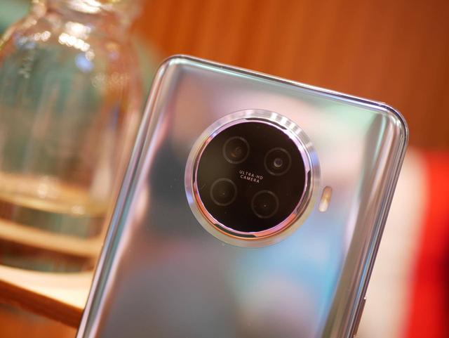 深度体验OPPO Ace2：除了双闪充组合，它能否撑起Ace体验？