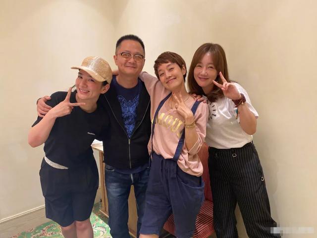 马伊琍黄奕17年后同框，走出婚变的她们成《还珠